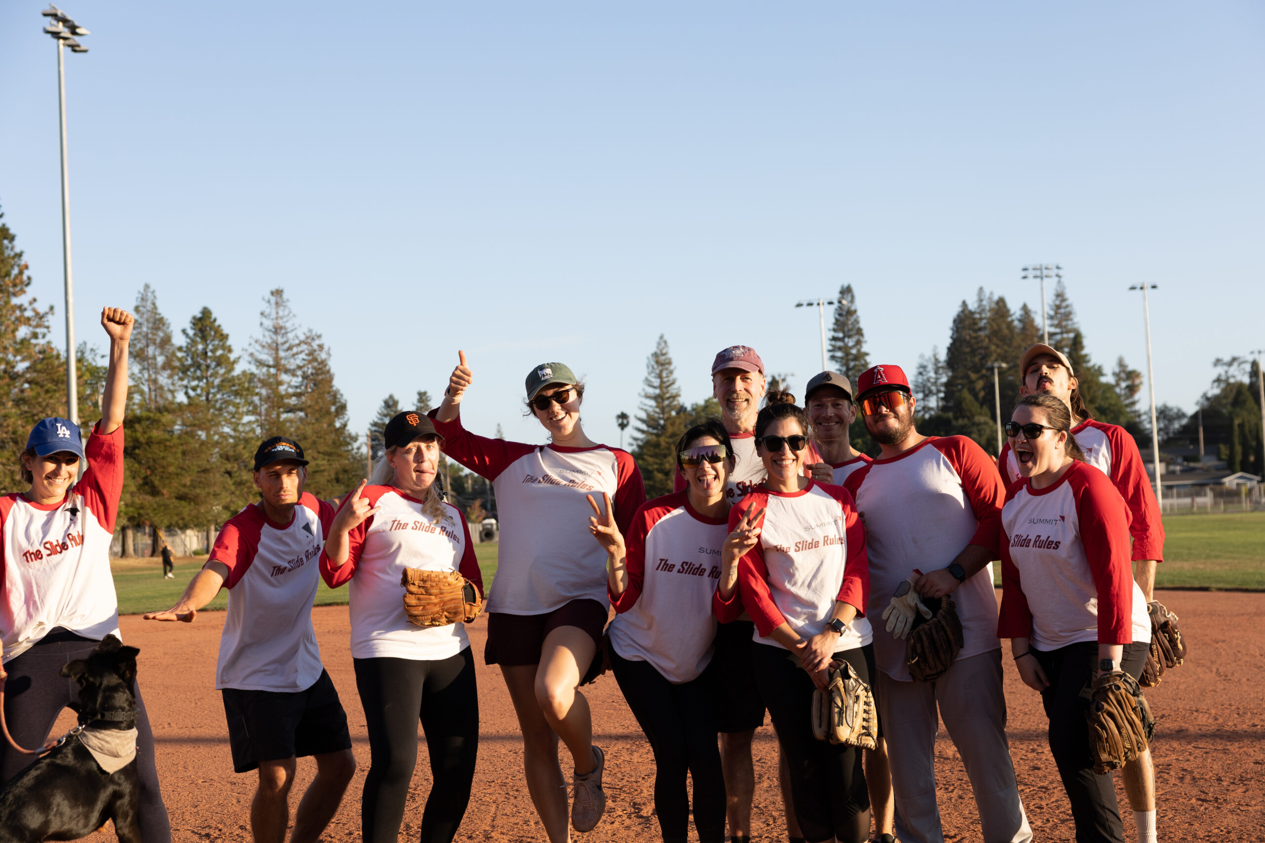 Summit Engineering softball team photo
